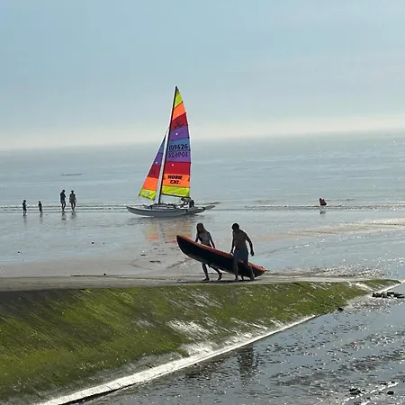 Clin D'oeil - De Knipoog Vila *